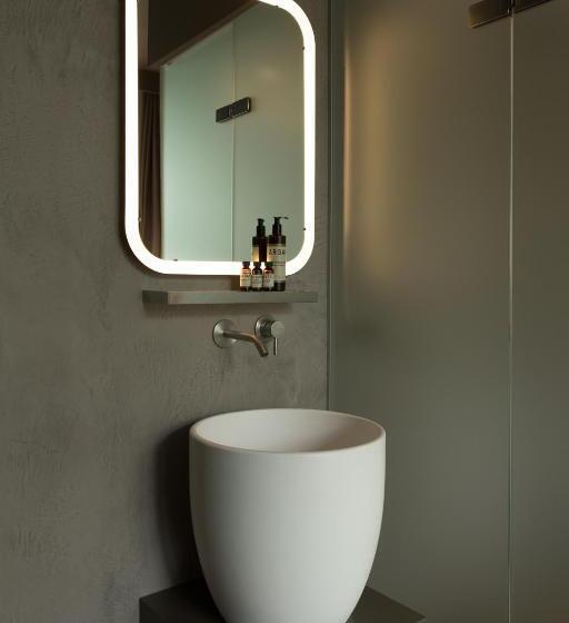 هتل Blue Inspired By Manna