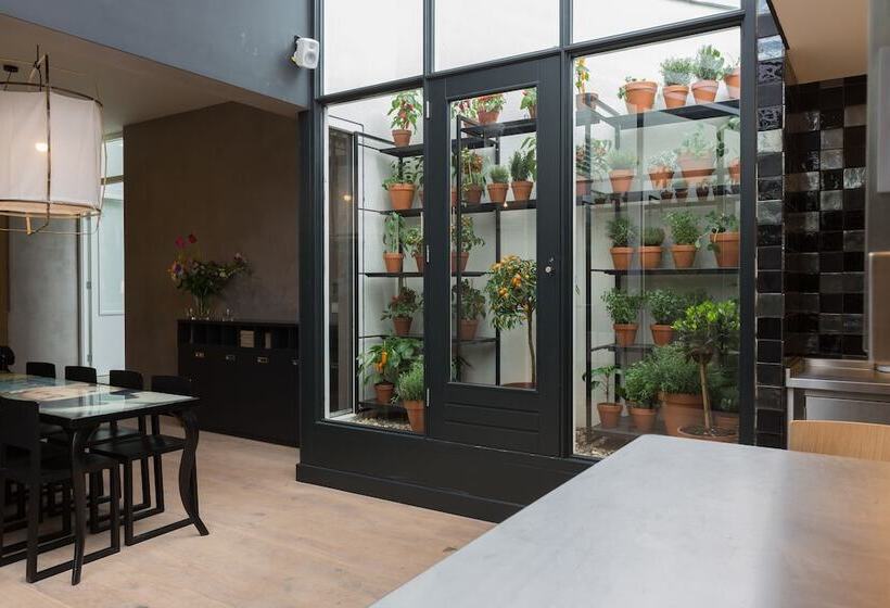 هتل Blue Inspired By Manna