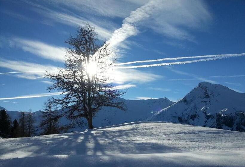 ホテル Chavalatsch