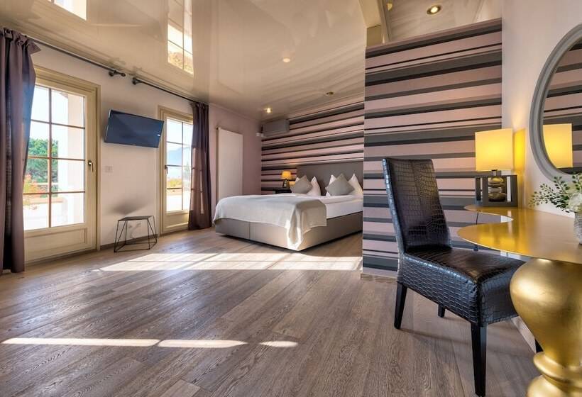 ホテル L Ermitage