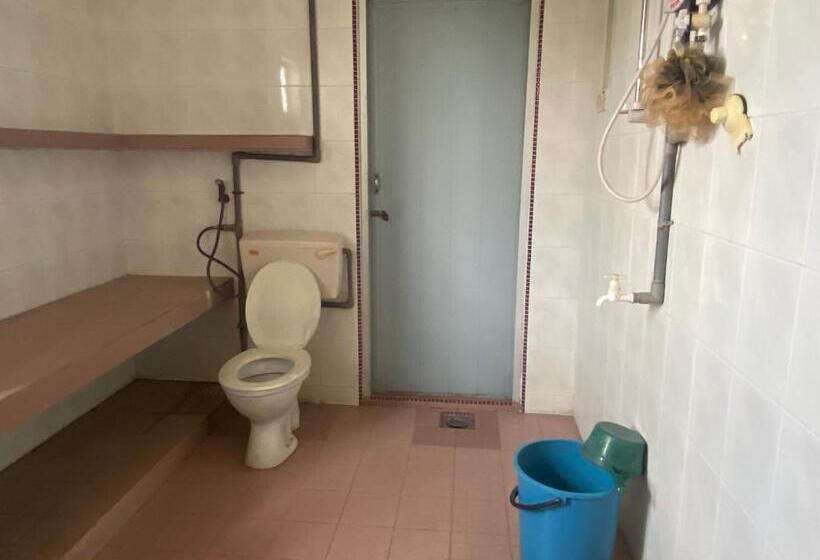 فندق Oyo 90885 Bera Pentagon Inn