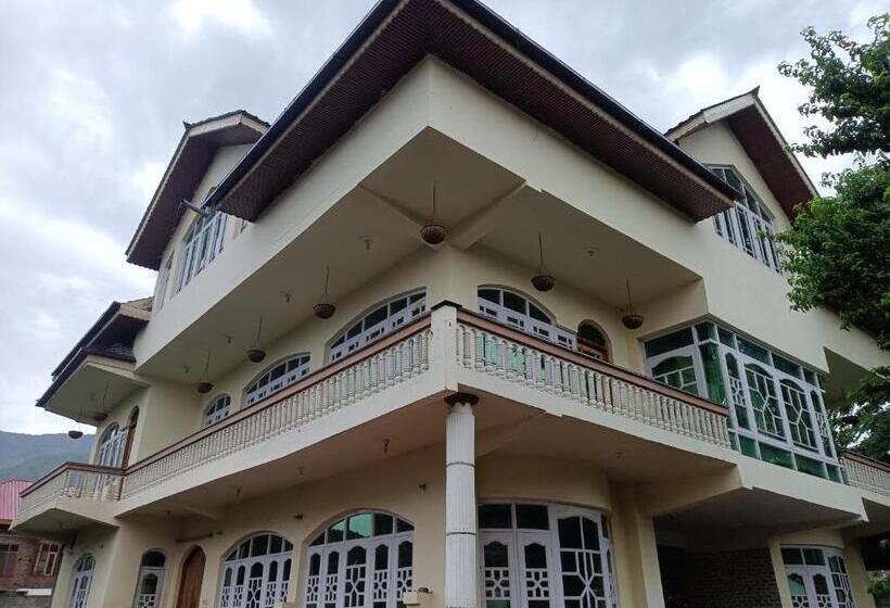 펜션 Coachman Homestay