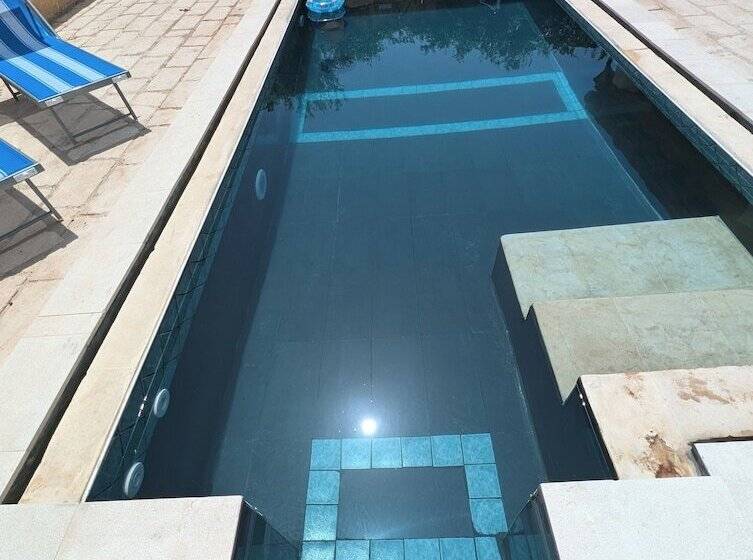 住宿加早餐  The Art Of Leo