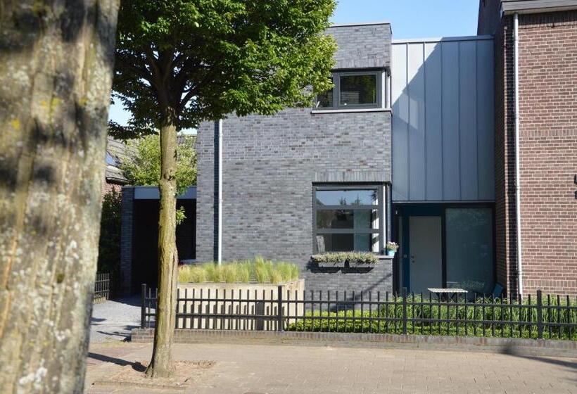 مبيت وإفطار Het Blauwe Huis