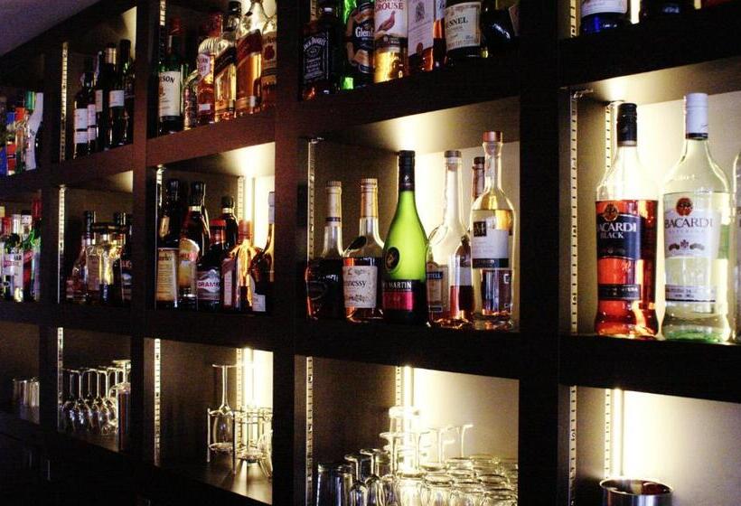 هتل Et Le Cafe De Paris