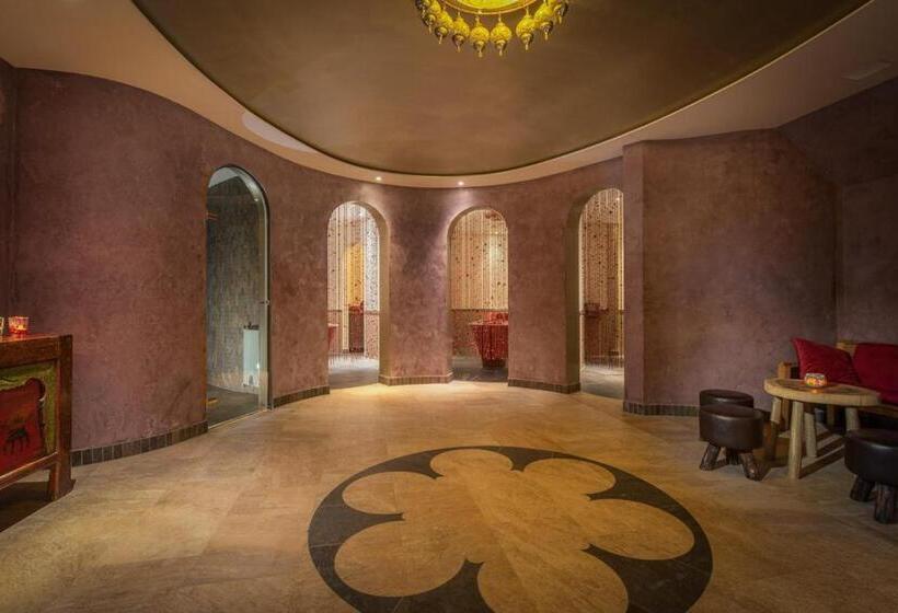 Отель Fort Resort Beemster