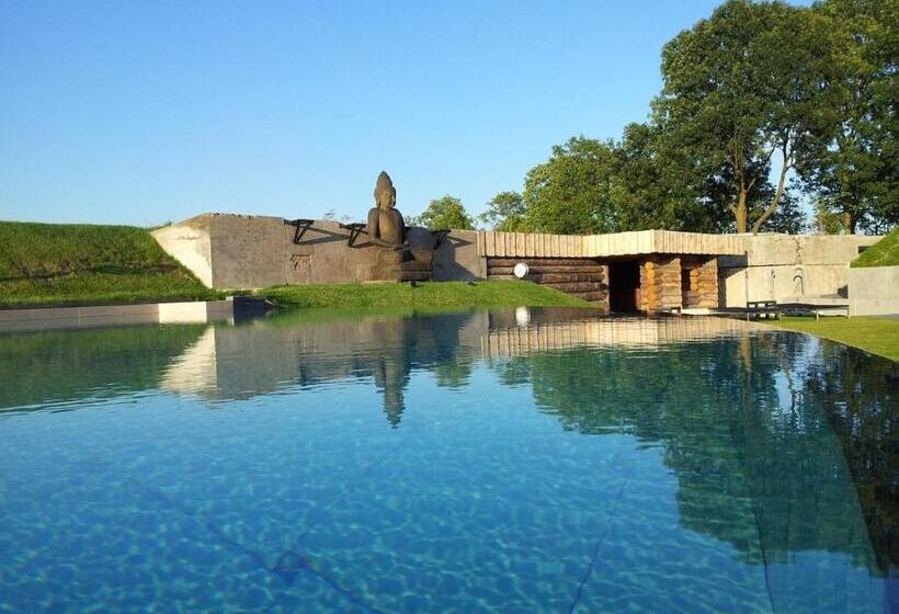 Отель Fort Resort Beemster