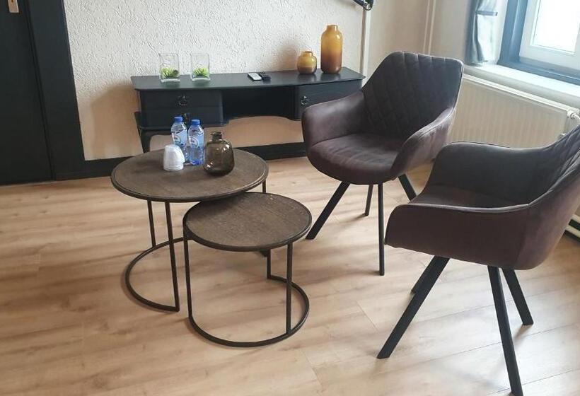 فندق Grand Café Goejje