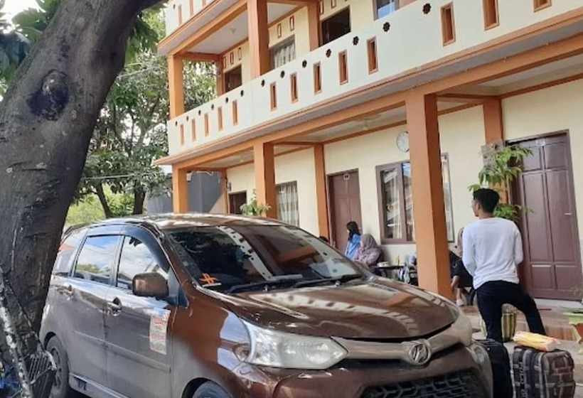 فندق Oyo 93912 Kost Takalar