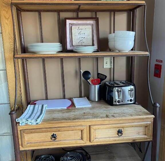 مبيت وإفطار Aurora Bayside Inn