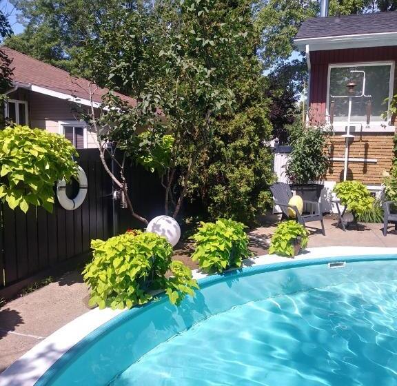 민박 Gîte Chez Baza