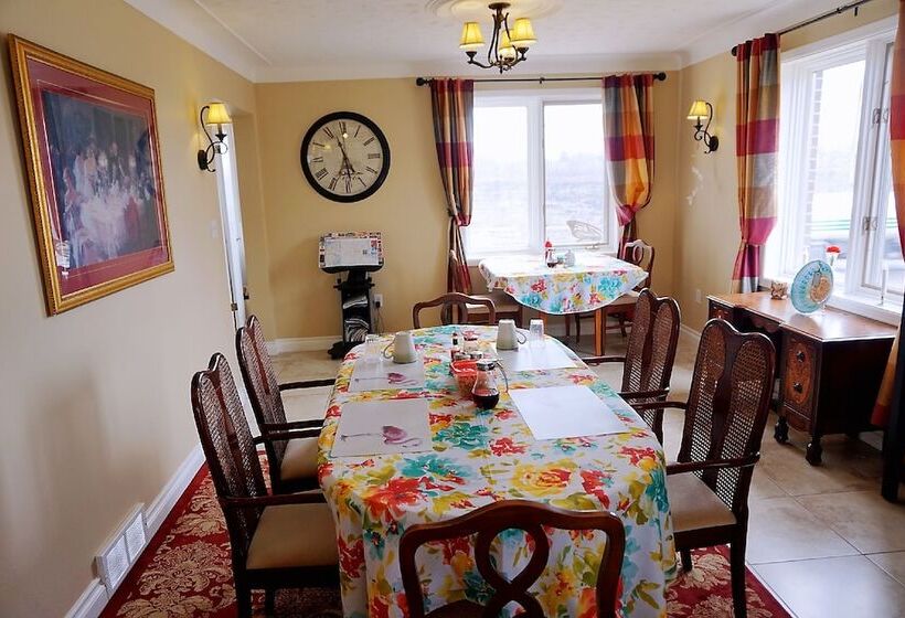 Bed and Breakfast Butterfly Manor