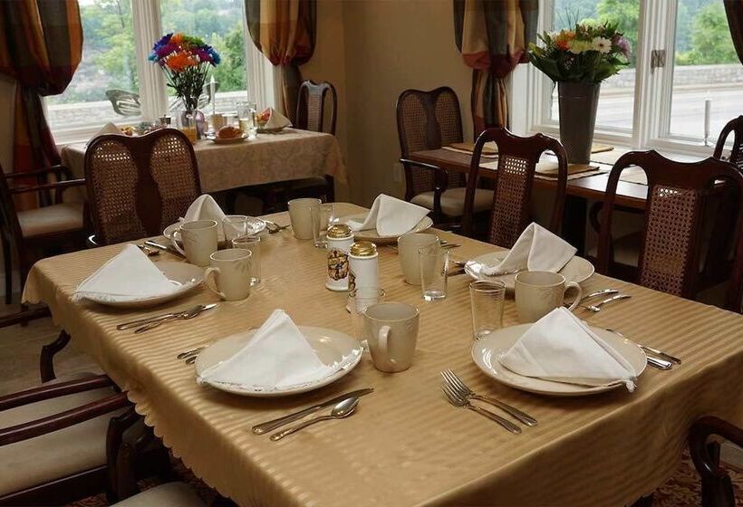 Bed and Breakfast Butterfly Manor