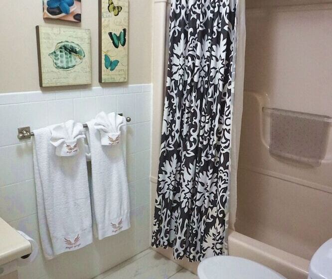 Bed and Breakfast Butterfly Manor