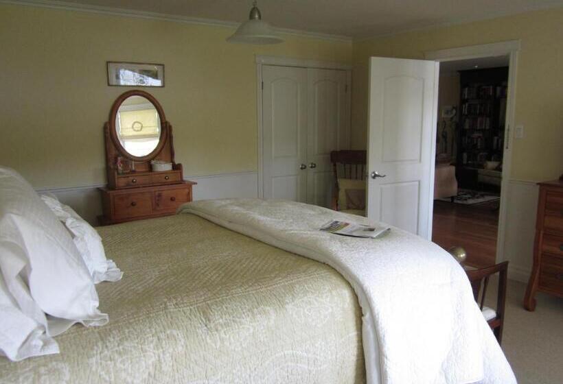 Casa Breeze B & B
