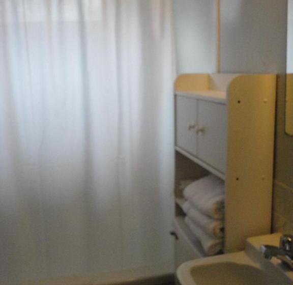 Hipwell's Motel