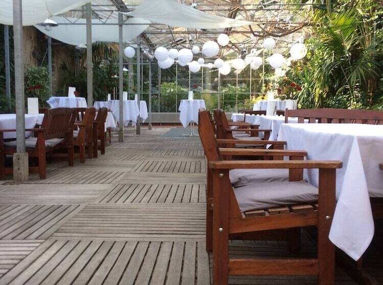 فندق De Oorsprong