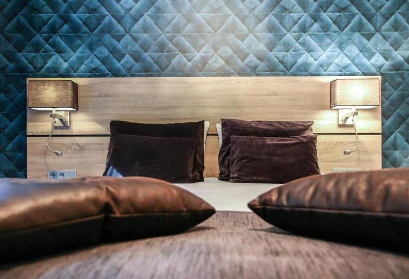 هتل Restaurant De Wolfsberg