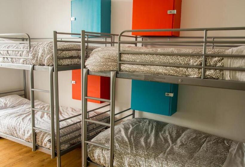 Wicked Hostels   Calgary