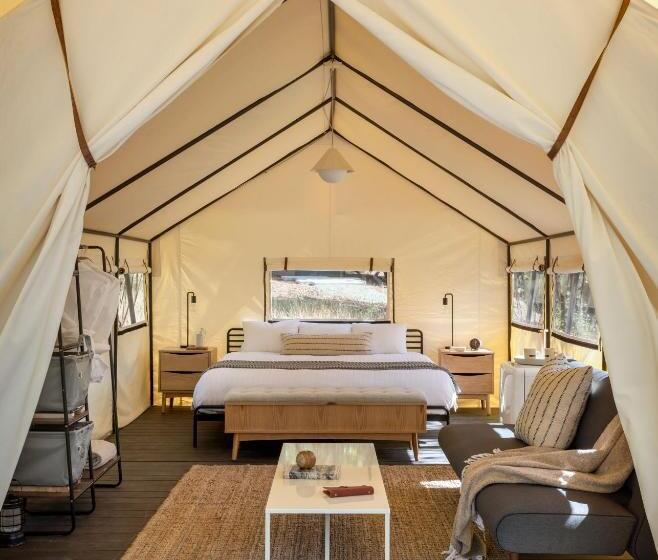 فندق Autocamp Sequoia
