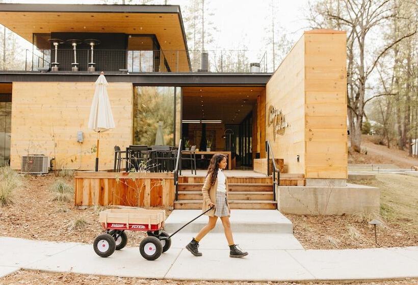 فندق Autocamp Sequoia