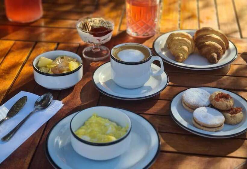 هتل El Porvenir Wine Lodge