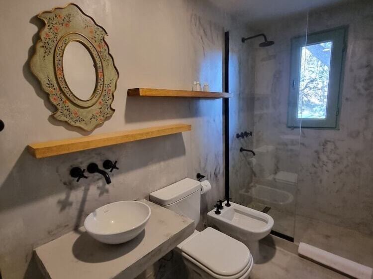 هتل El Porvenir Wine Lodge