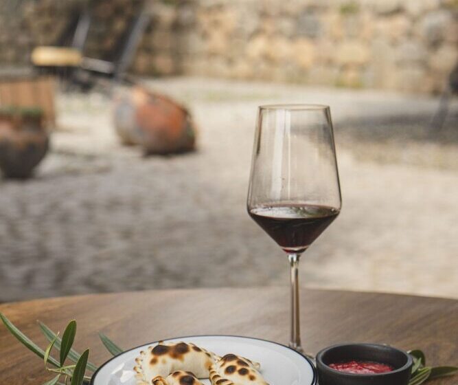 هتل El Porvenir Wine Lodge