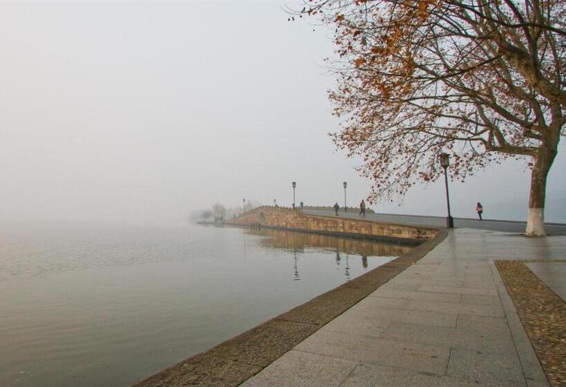 Ji Hotel Hangzhou Xihu Hubin