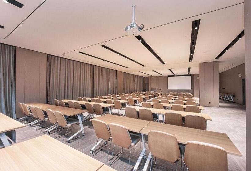 Ji Hotel Yantai Development Zone Housha Plaza