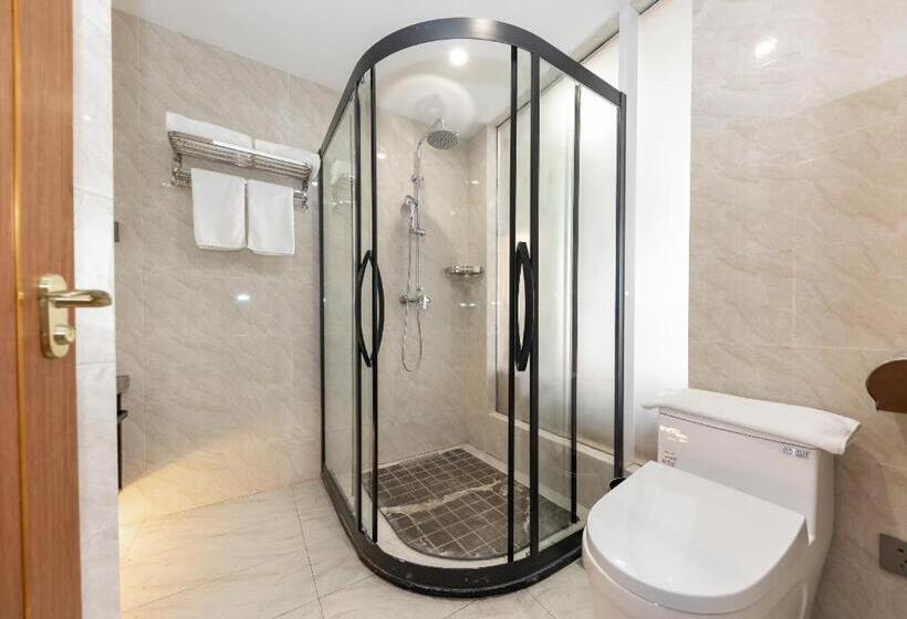 Starway Hotel Shanghai Necc Beiqing Highway