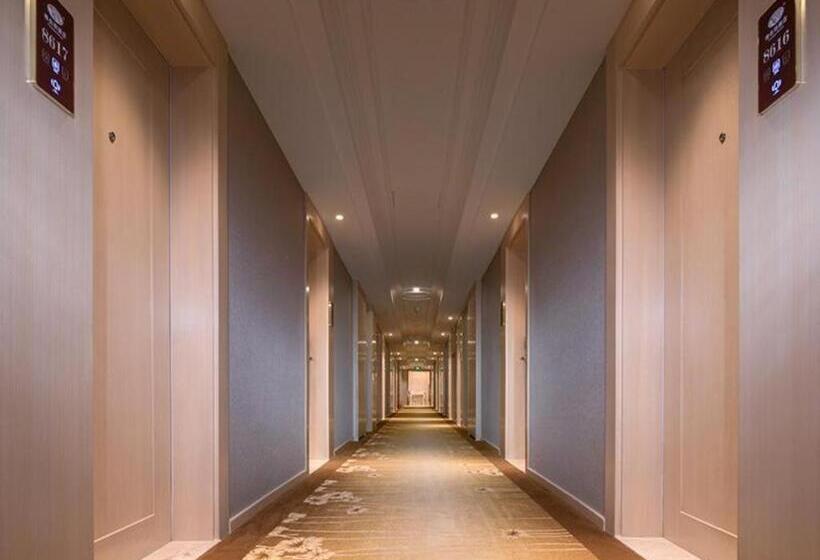 Vienna Hotel Kunming Dian Lake Wanda Plaza