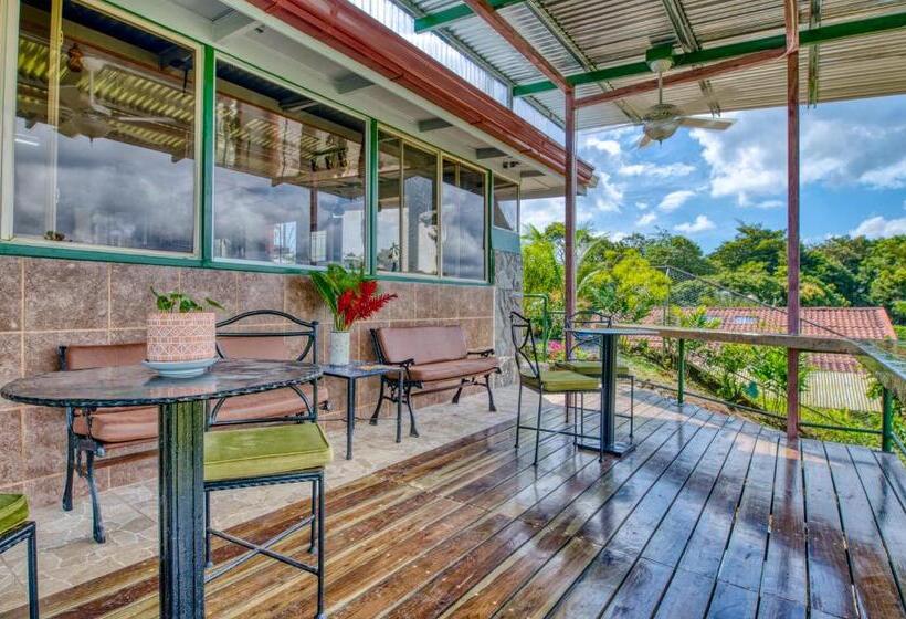 مبيت وإفطار Arenal Chill Inn