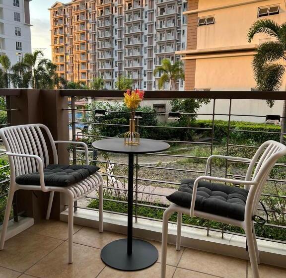 مبيت وإفطار The Cuddle Crib Staycation Cozy Quezon City