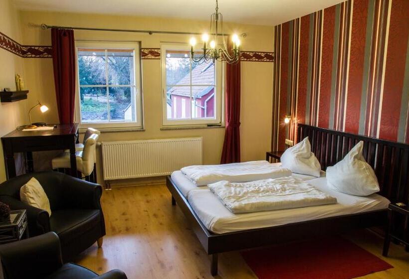 ベッドアンドブレックファースト Weingut Weinstube Weinhotel Wolf