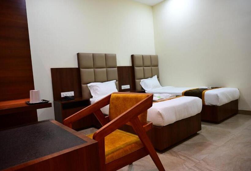 ホテル Unnati Stay Inn