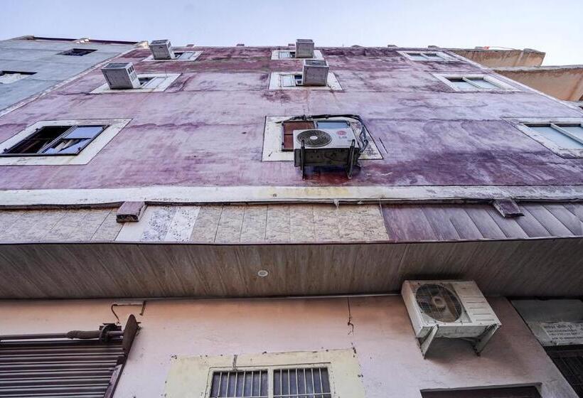 Oyo Hotel Aryawart Galaxy