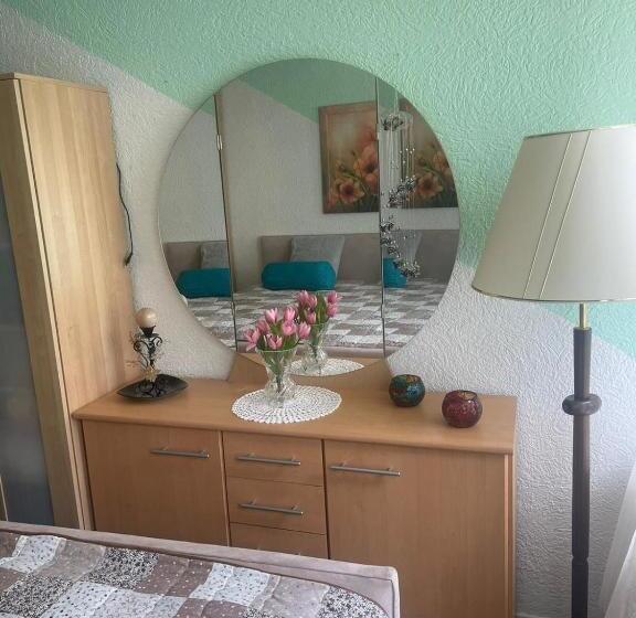 ペンション Zentrale Room Grünstadt