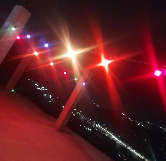 فندق Hills View Home Stay