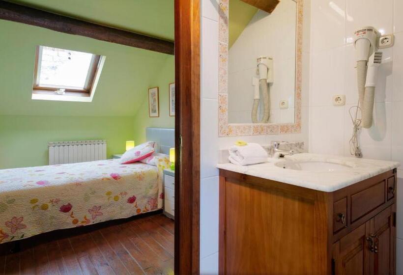 Пансион Hostal Casa Blasquico   Restaurante Gaby