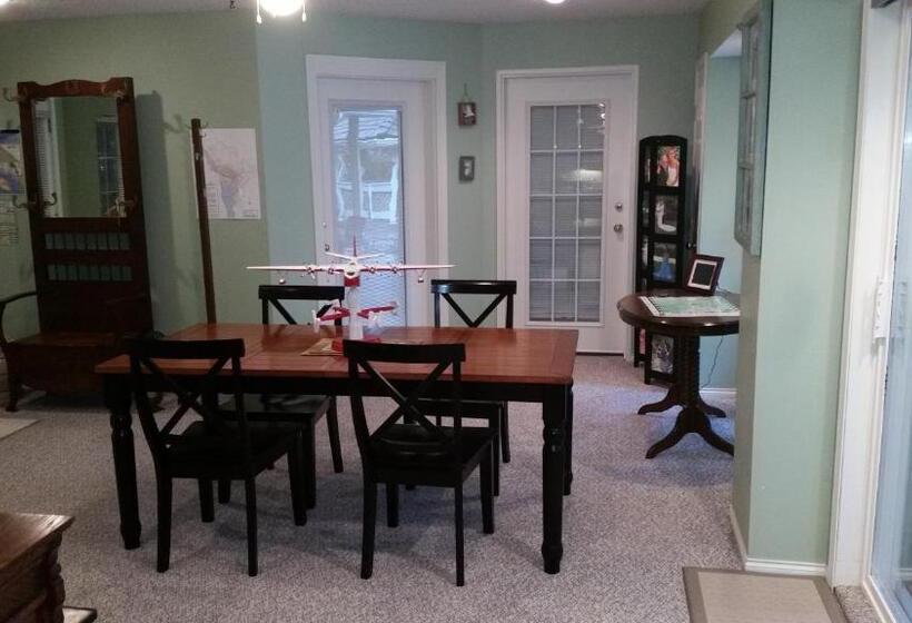 مبيت وإفطار Hummingbird Guesthouse