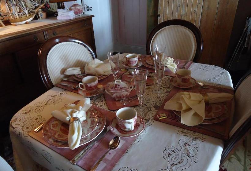 تختخواب و صبحانه Maison Hovington