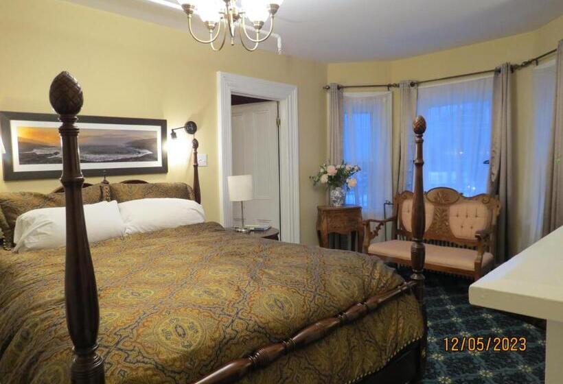 مبيت وإفطار The Roses Heritage Inn