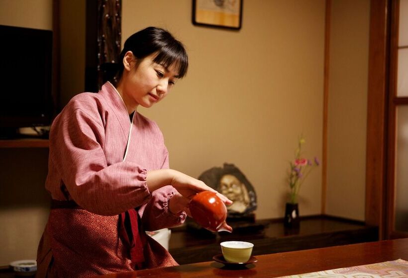 Tsukasaya Ryokan