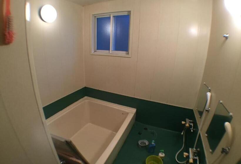 فندق صغير Abashiri Ryuhyou No Oka Guesthouse