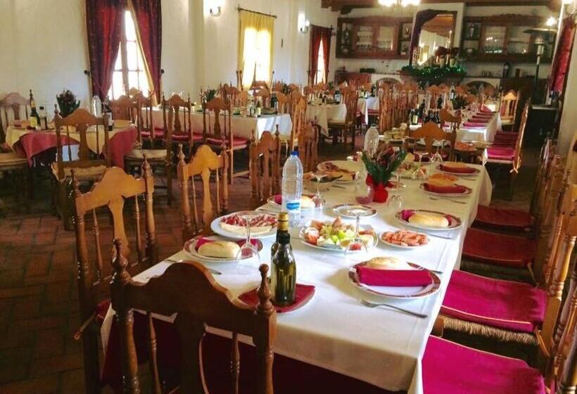 هتل Cortijo Las Grullas