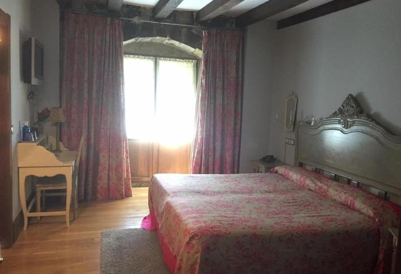 ホテル Posada Real Torre Berrueza
