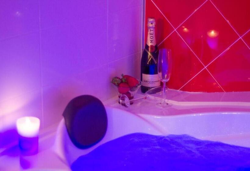 استراحتگاه Suites Finca Los Olivos