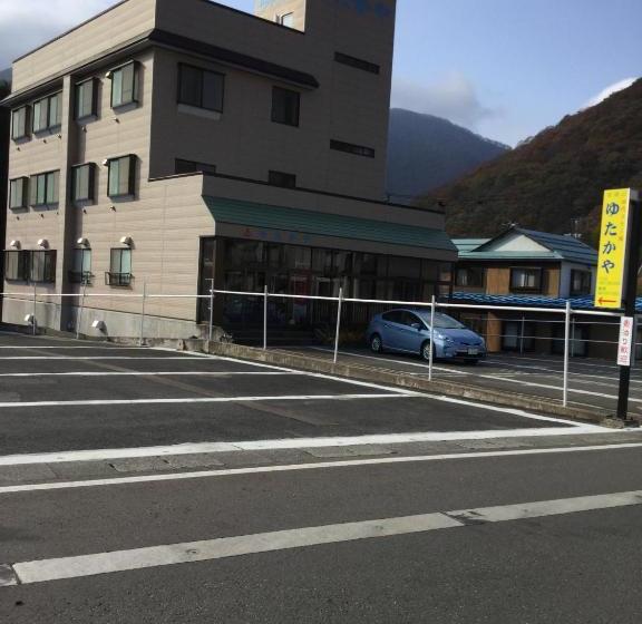 ريوكان Onsen Minshuku Yutakaya