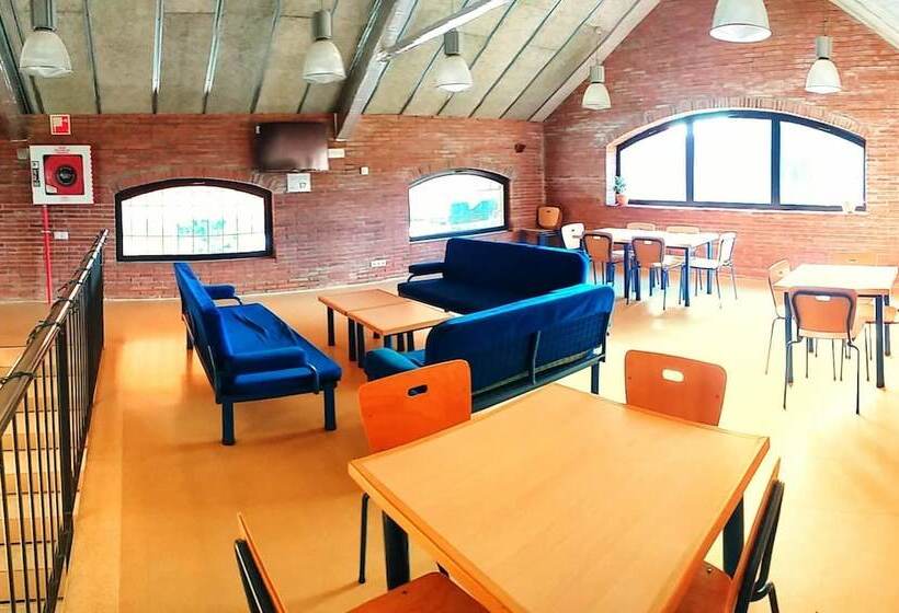 Alberg Sant Joan De Les Abadesses Xanascat